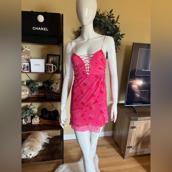 NWT Urban Outfitters Women’s Pink Cherry Print Mini Dress SZ S💗🍒 - Picture 3 of 14